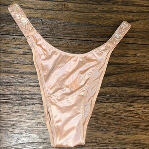 Victoria's Secret Shimmering Peach‎ Panty